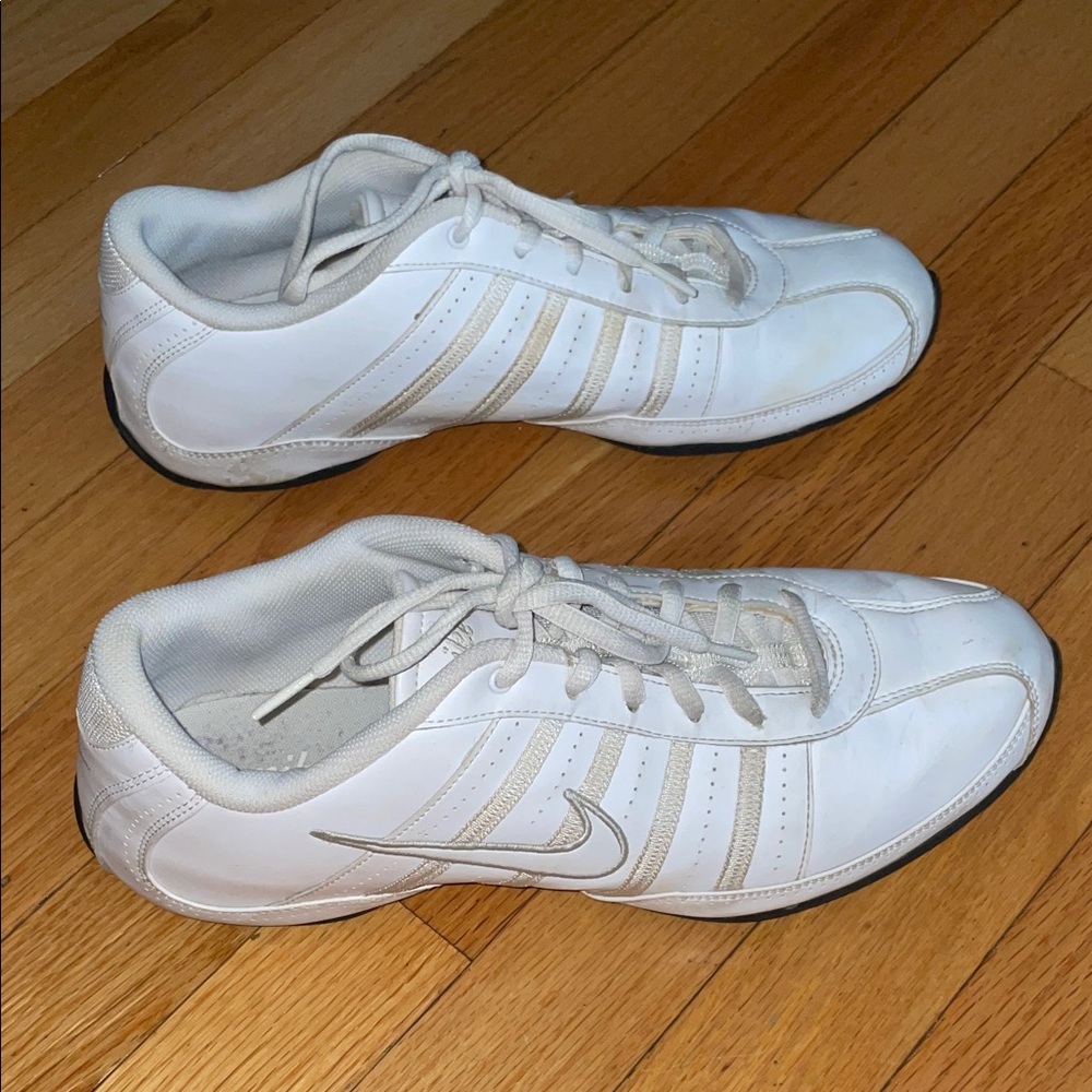Nike Dance Cheerleading Athletic Shoes